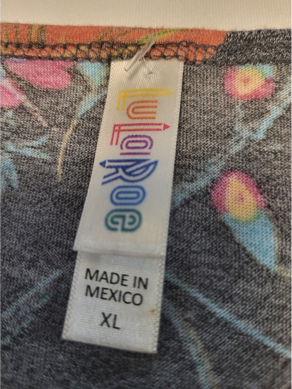 LuLaRoe XL Floral Patterned Short Sleeve Shirt